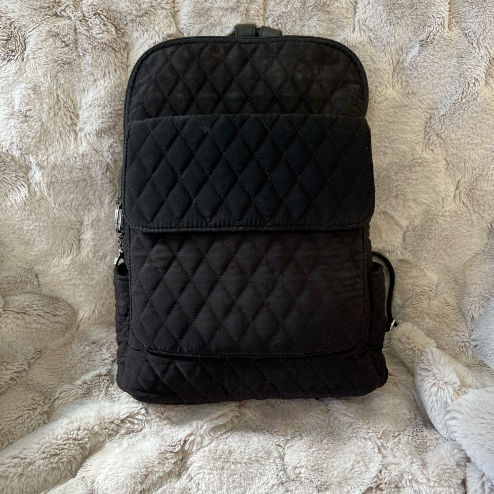 ✨🎒VERA BRADLEY Quilted Microfiber Backpack 🎒✨